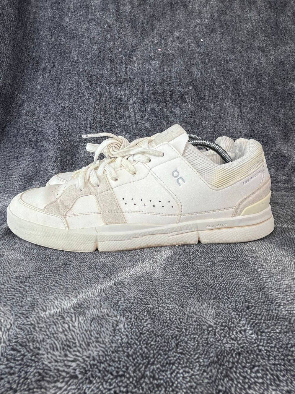 On Running THE ROGER Clubhouse White Men's Size 11.5 Sneaker 48.99144